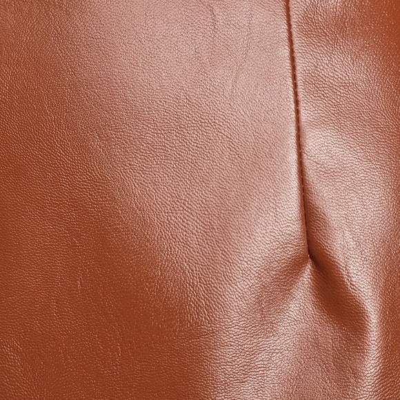 Lulus Corte Vegan Leather Mini Short Skirt w/Slit, Chestnut Brown, Size M, NWT - Picture 5 of 13